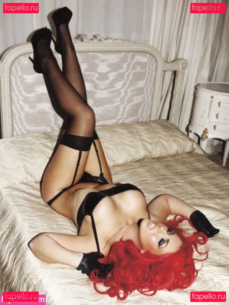 Holly Hagan Onlyfans Photo Gallery 