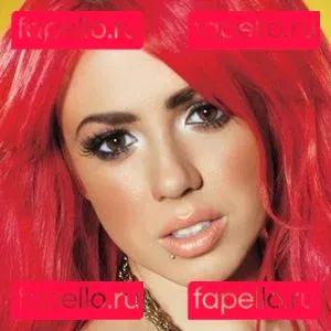 Holly Hagan Onlyfans Photo Gallery 