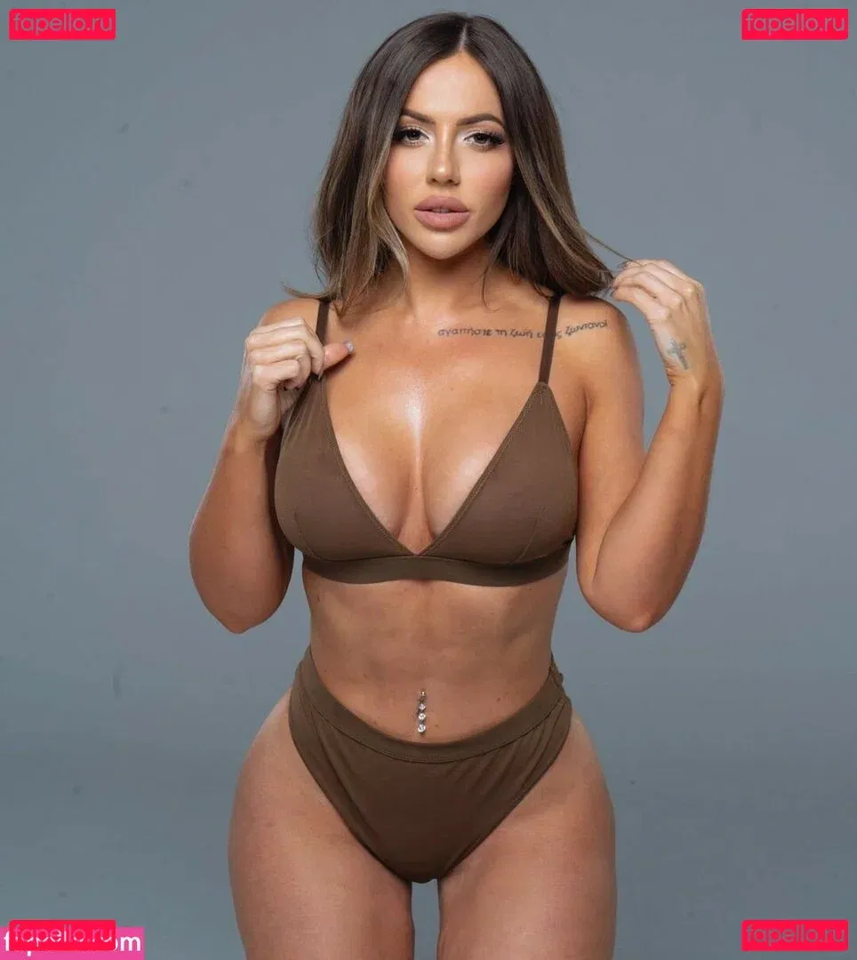 Holly Hagan Onlyfans Photo Gallery 