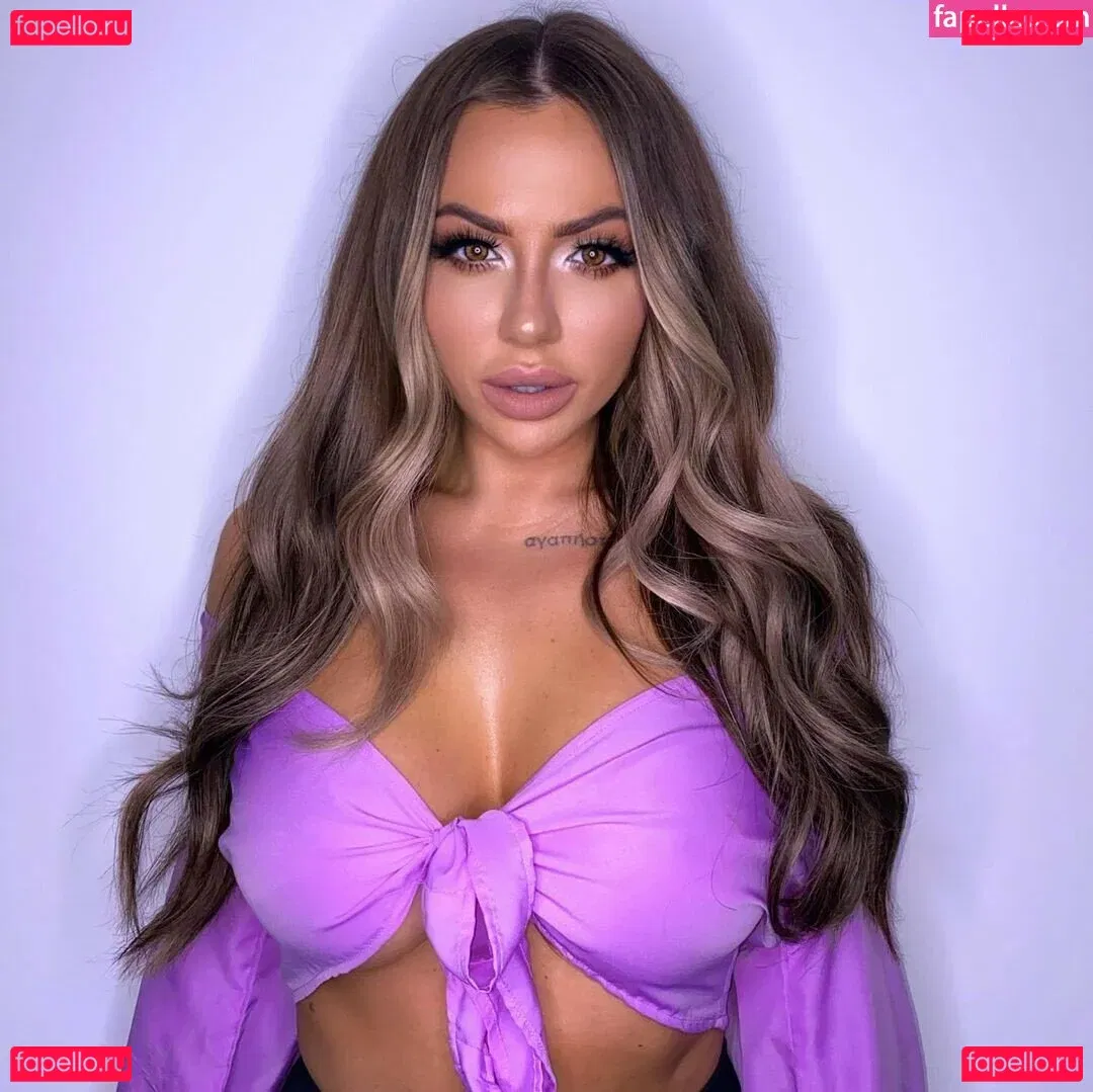 Holly Hagan Onlyfans Photo Gallery 