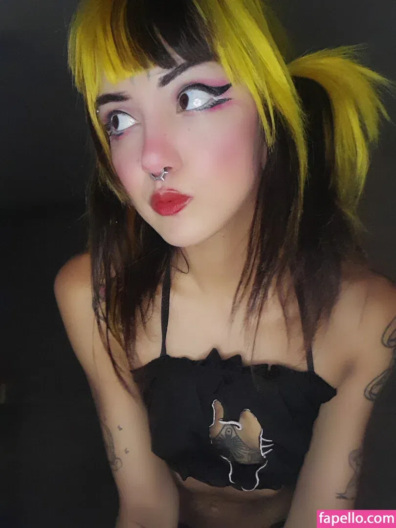 YoiFox Onlyfans Photo Gallery 