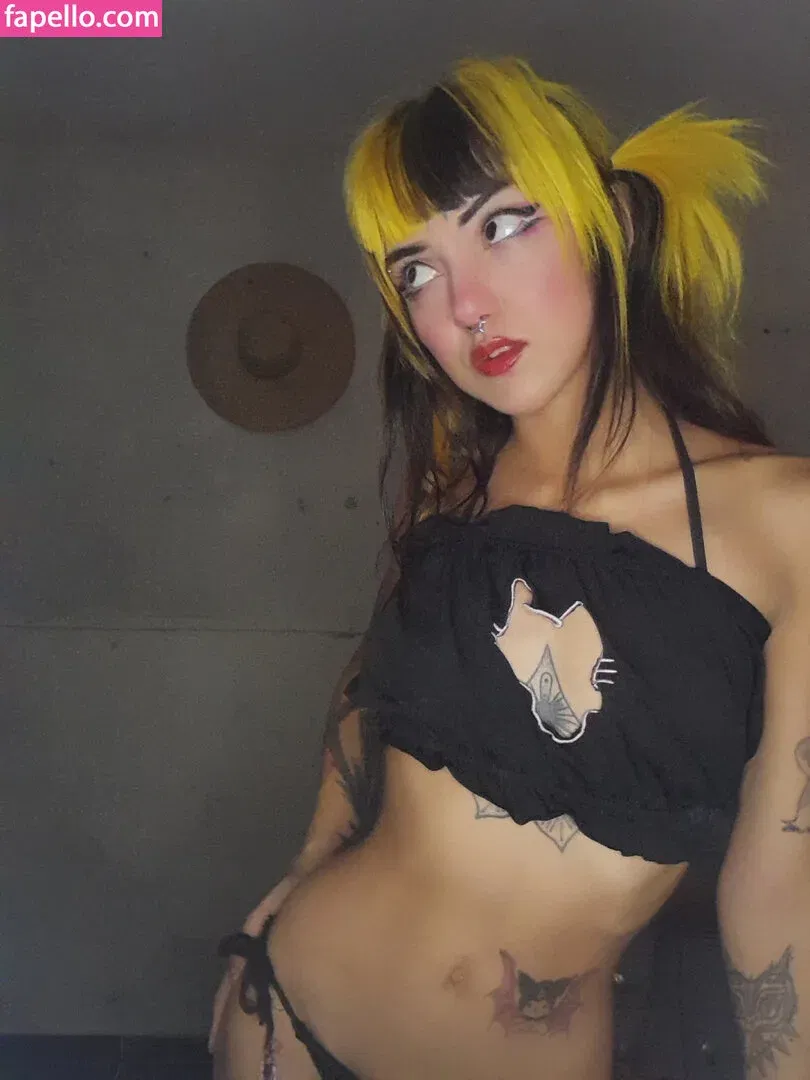 YoiFox Onlyfans Photo Gallery 