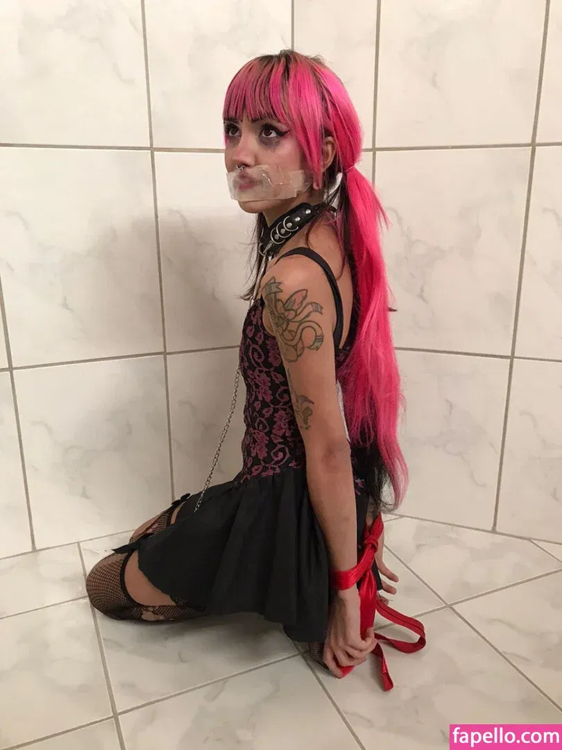 YoiFox Onlyfans Photo Gallery 