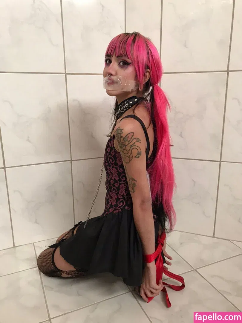 YoiFox Onlyfans Photo Gallery 