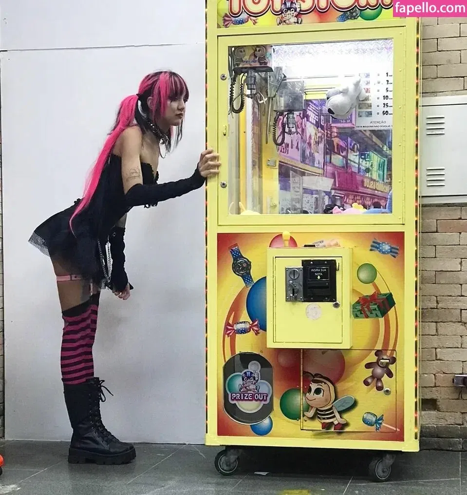 YoiFox Onlyfans Photo Gallery 