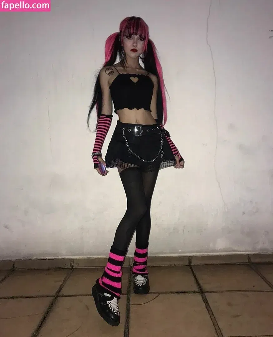 YoiFox Onlyfans Photo Gallery 