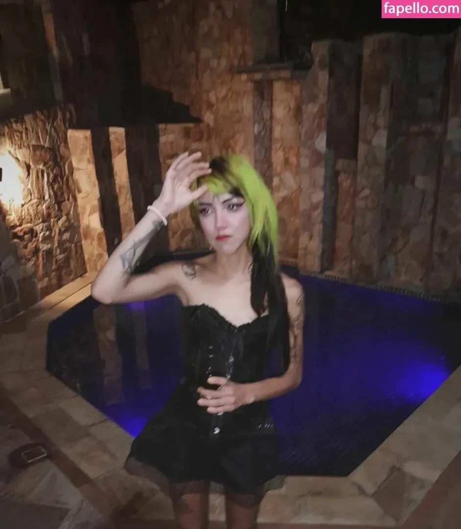 YoiFox Onlyfans Photo Gallery 