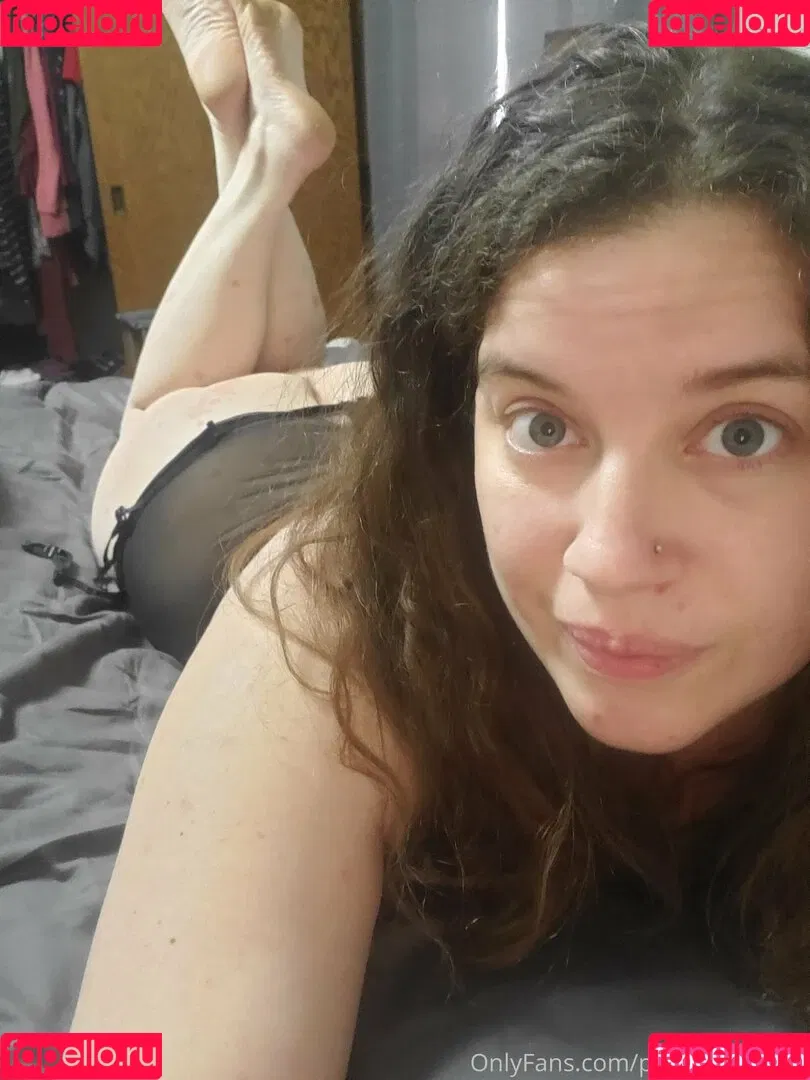 prettylittlecurls Onlyfans Photo Gallery 