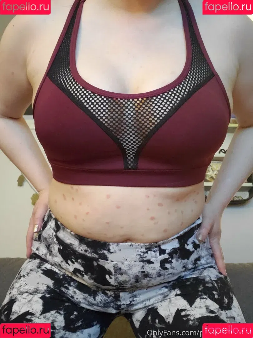 prettylittlecurls Onlyfans Photo Gallery 