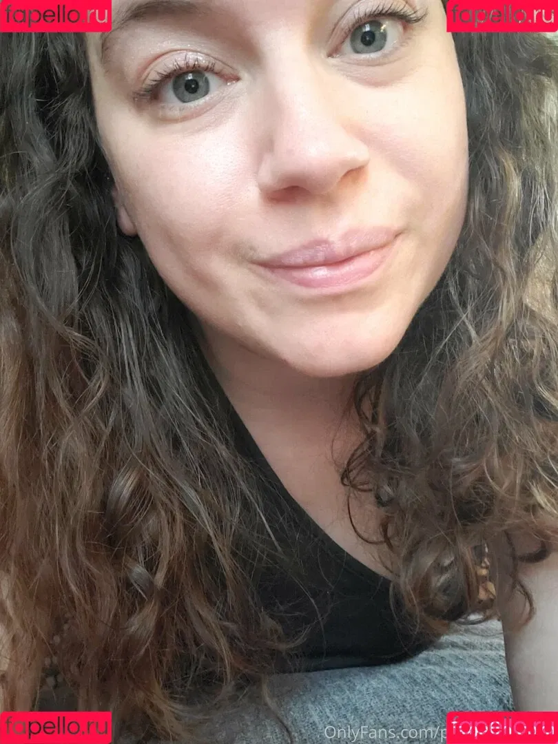 prettylittlecurls Onlyfans Photo Gallery 