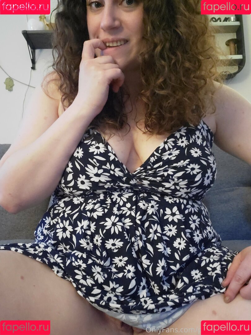 prettylittlecurls Onlyfans Photo Gallery 