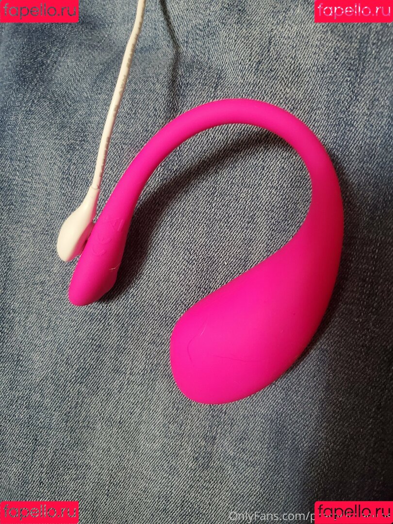 prettylittlecurls Onlyfans Photo Gallery 