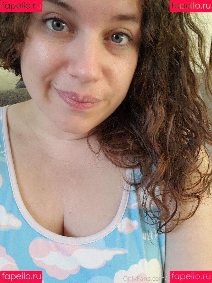 prettylittlecurls Onlyfans Photo Gallery 