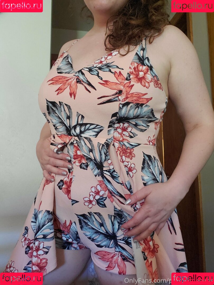 prettylittlecurls Onlyfans Photo Gallery 