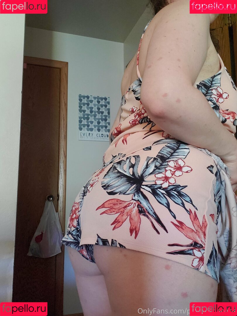 prettylittlecurls Onlyfans Photo Gallery 