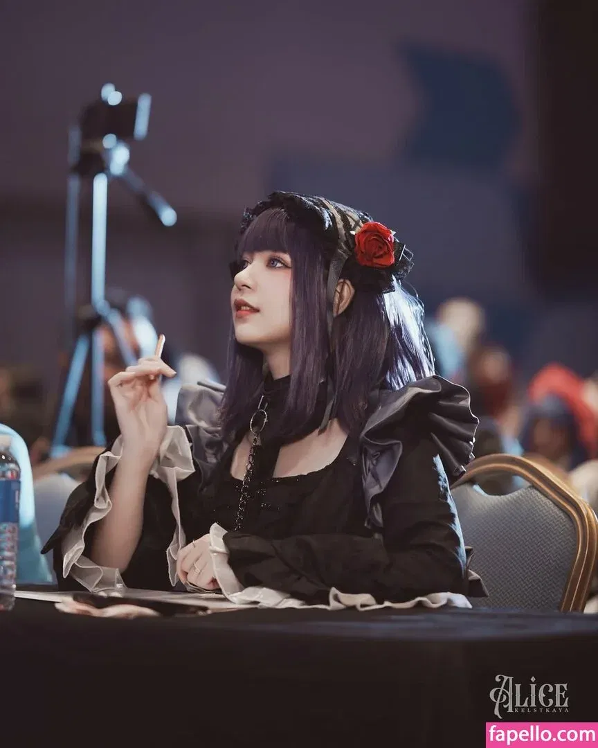 Senpai Alice Onlyfans Photo Gallery 