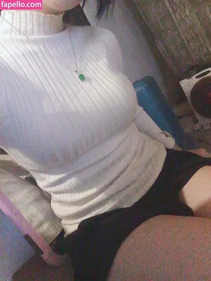 Senpai Alice Onlyfans Photo Gallery 