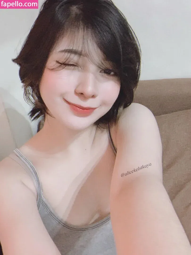 Senpai Alice Onlyfans Photo Gallery 