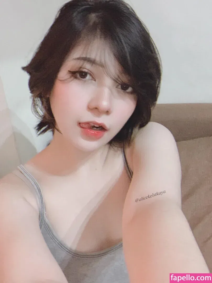 Senpai Alice Onlyfans Photo Gallery 