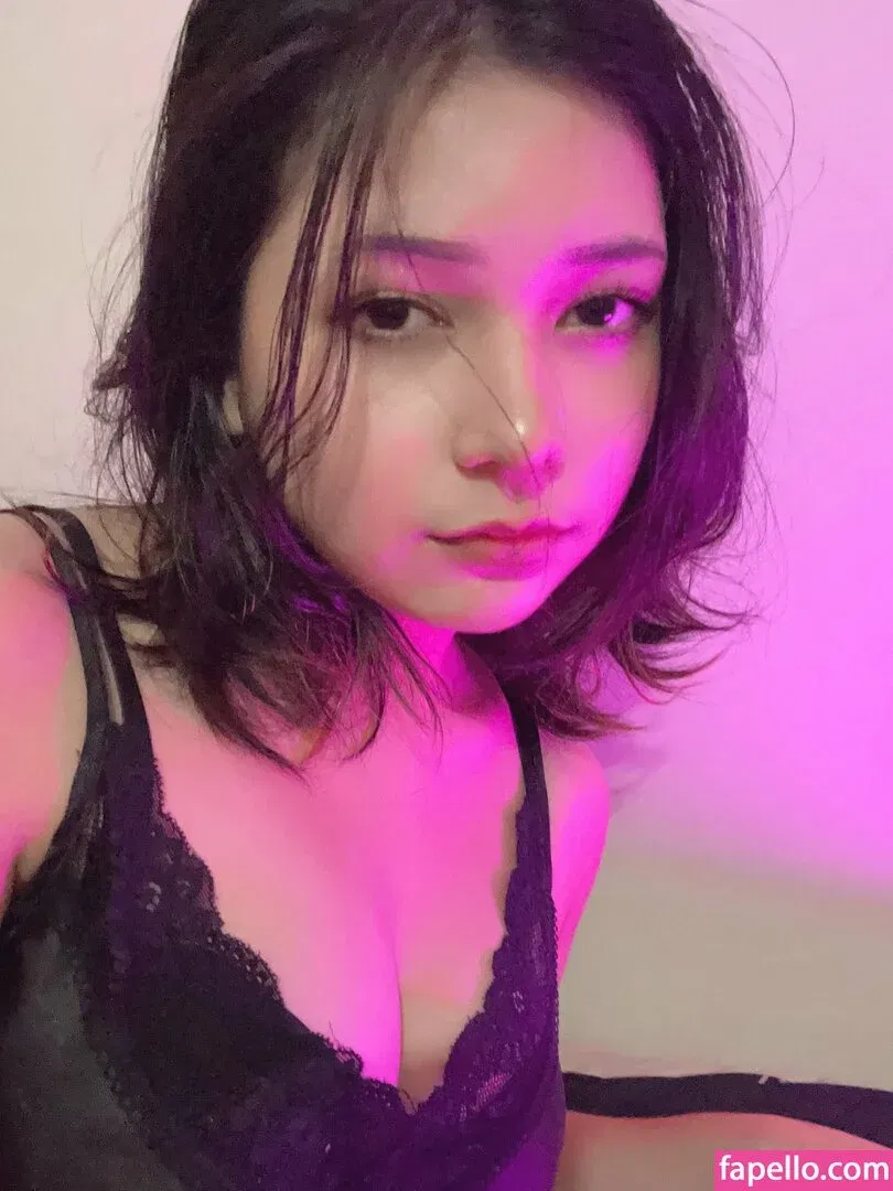 Senpai Alice Onlyfans Photo Gallery 