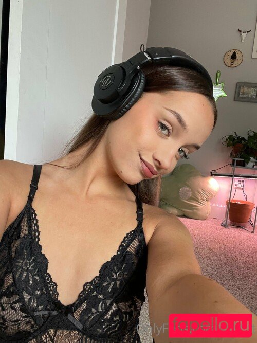 Flaurescent Nude Onlyfans Photo 15