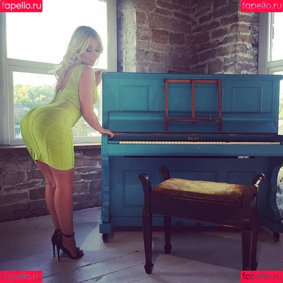 Stacey Robyn Onlyfans Photo Gallery 