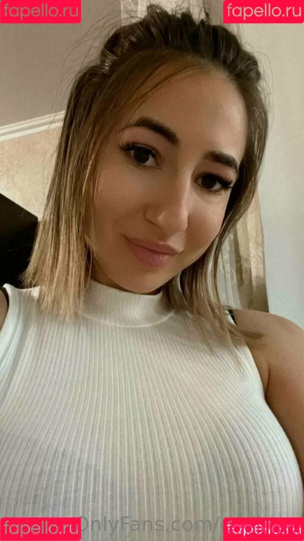 emilyon Onlyfans Photo Gallery 