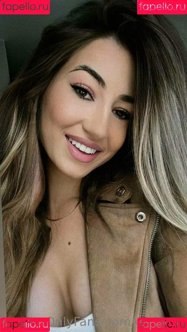 emilyon Onlyfans Photo Gallery 