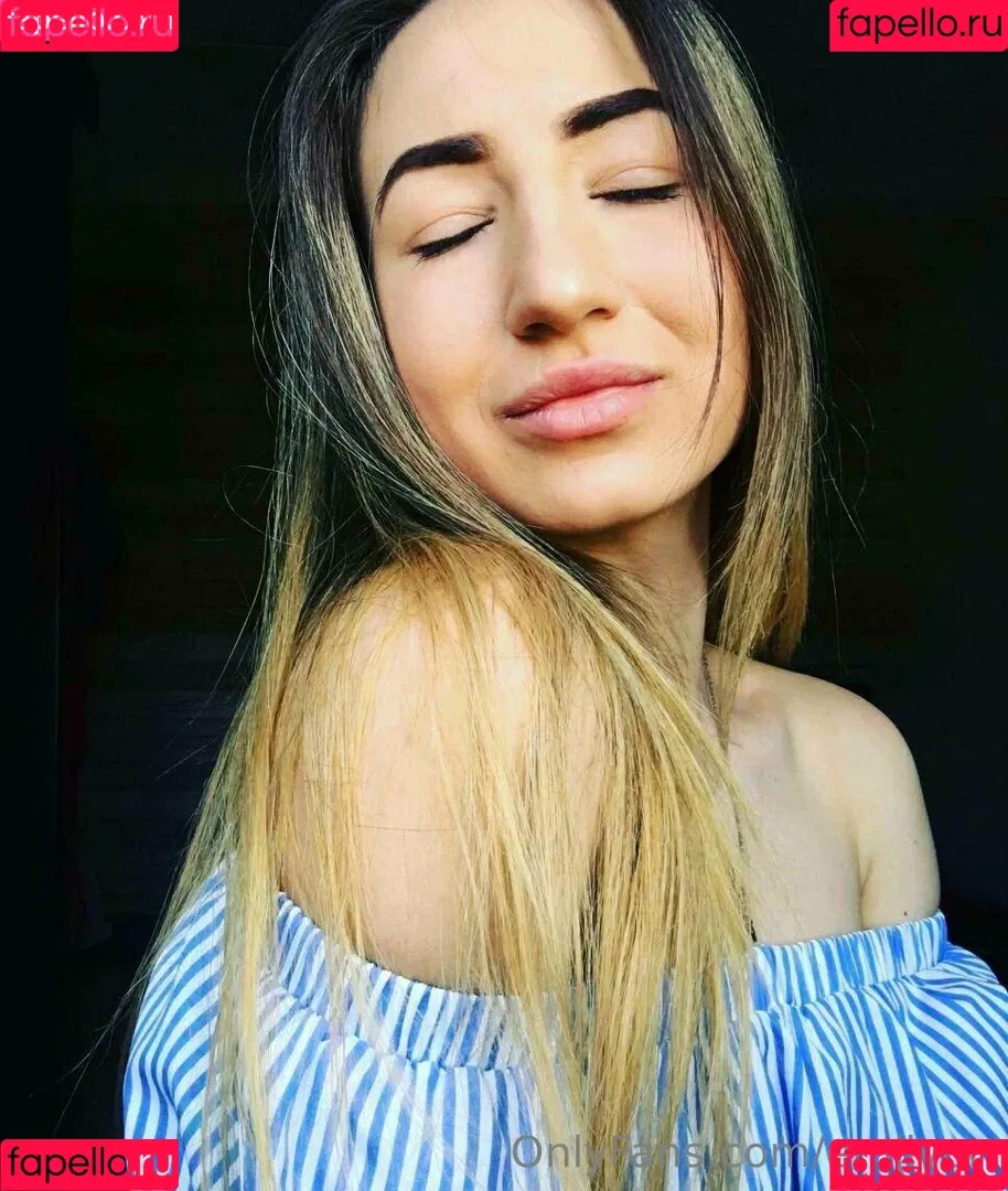 emilyon Onlyfans Photo Gallery 
