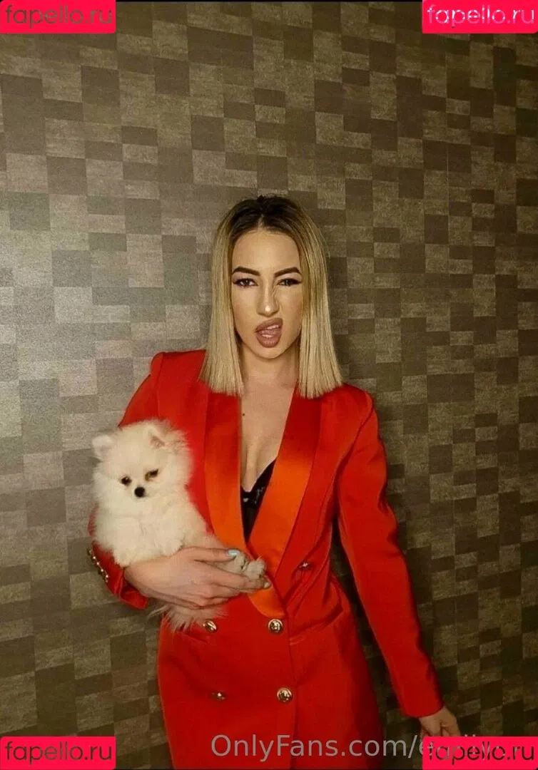 emilyon Onlyfans Photo Gallery 