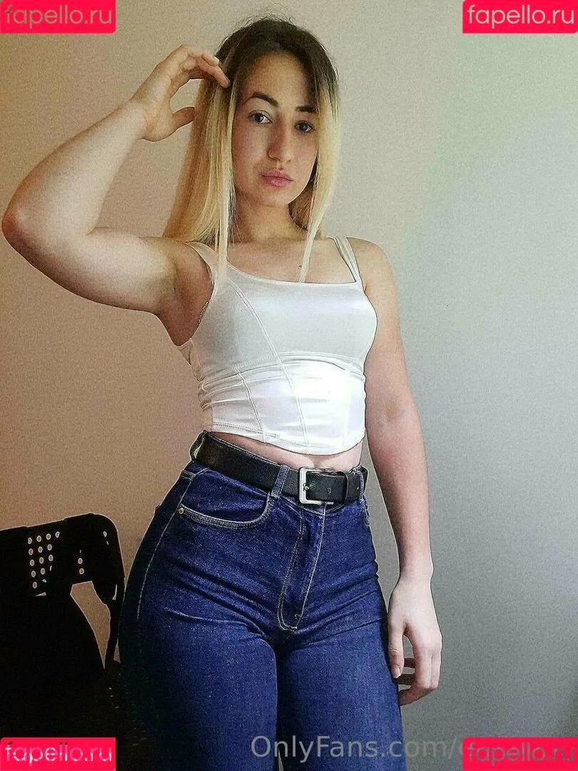 emilyon Onlyfans Photo Gallery 