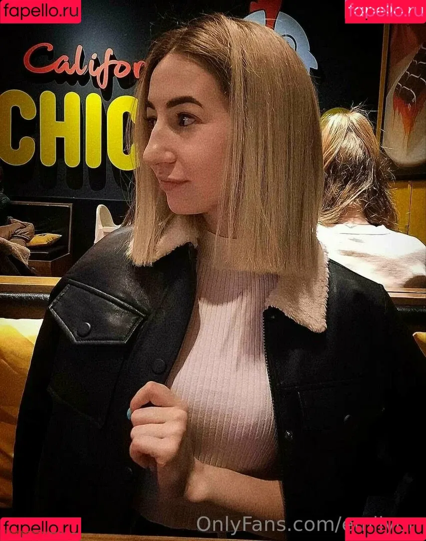 emilyon Onlyfans Photo Gallery 