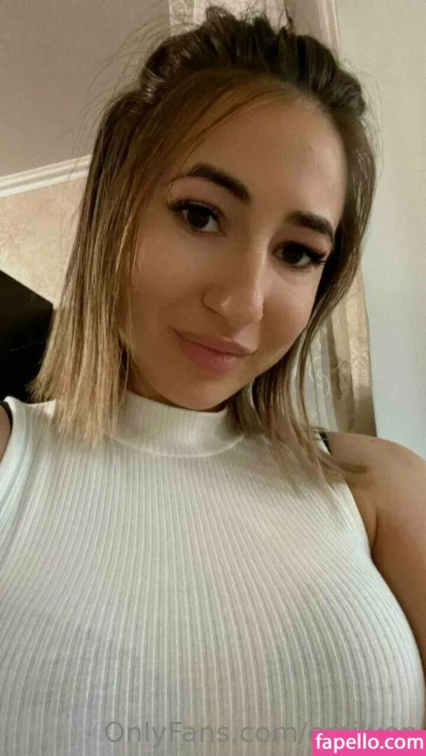 emilyon Onlyfans Photo Gallery 