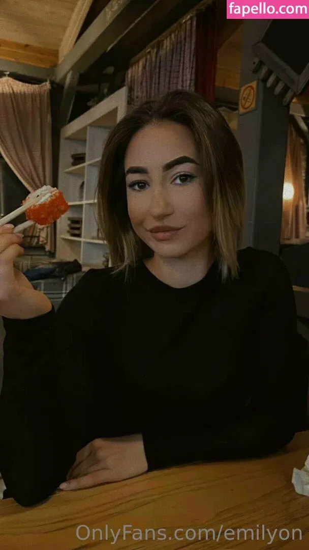 emilyon Onlyfans Photo Gallery 