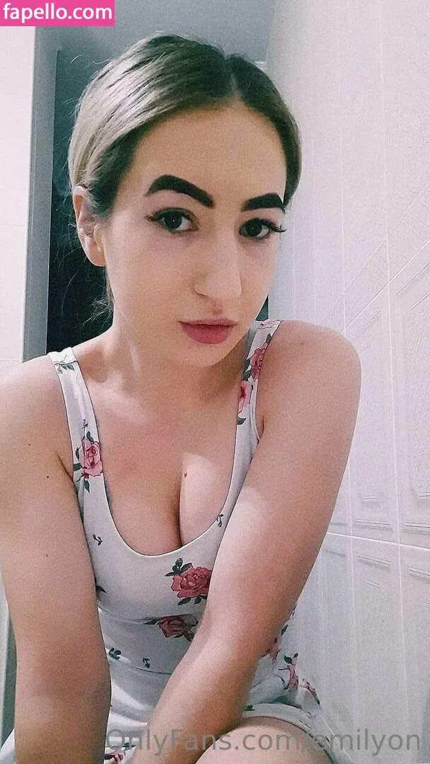 emilyon Onlyfans Photo Gallery 