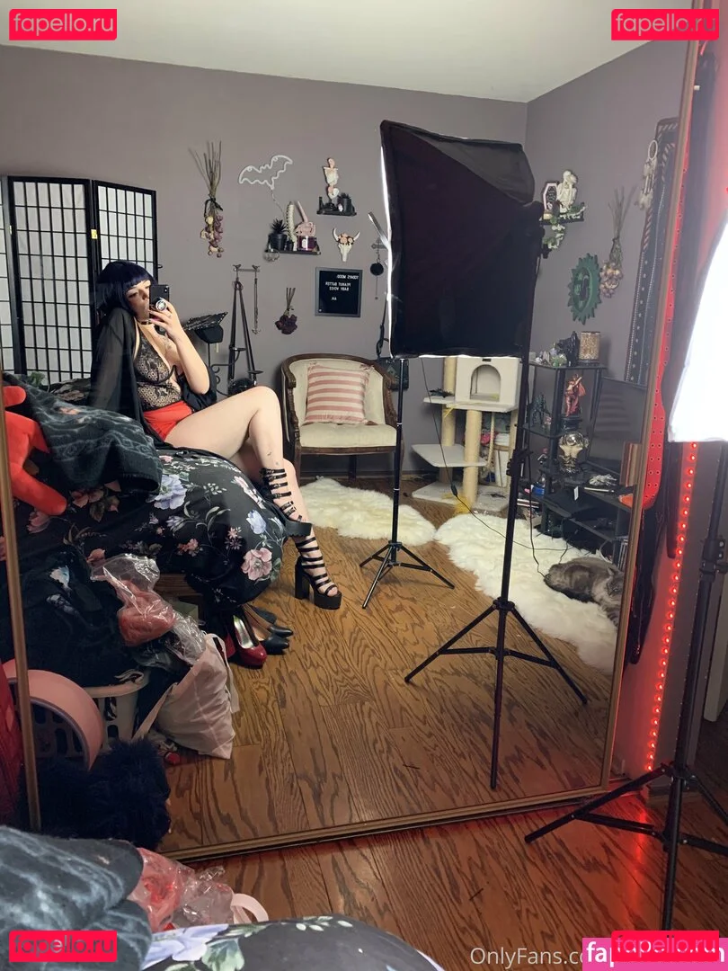 nicoletters Onlyfans Photo Gallery 