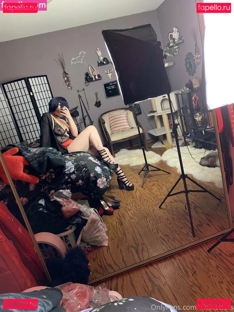 nicoletters Onlyfans Photo Gallery 