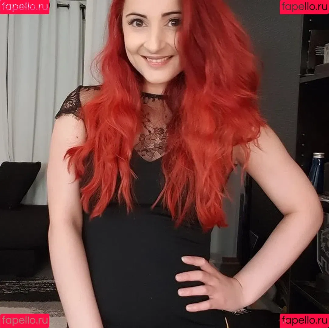 AnnieFuchsia Onlyfans Photo Gallery 