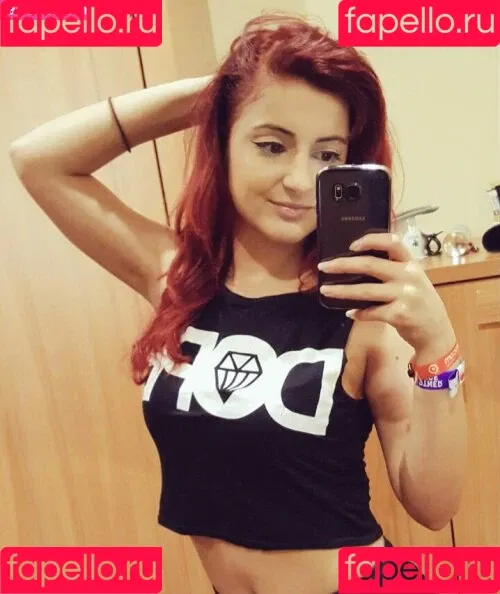 AnnieFuchsia Onlyfans Photo Gallery 