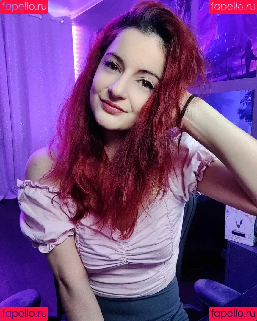 AnnieFuchsia Onlyfans Photo Gallery 