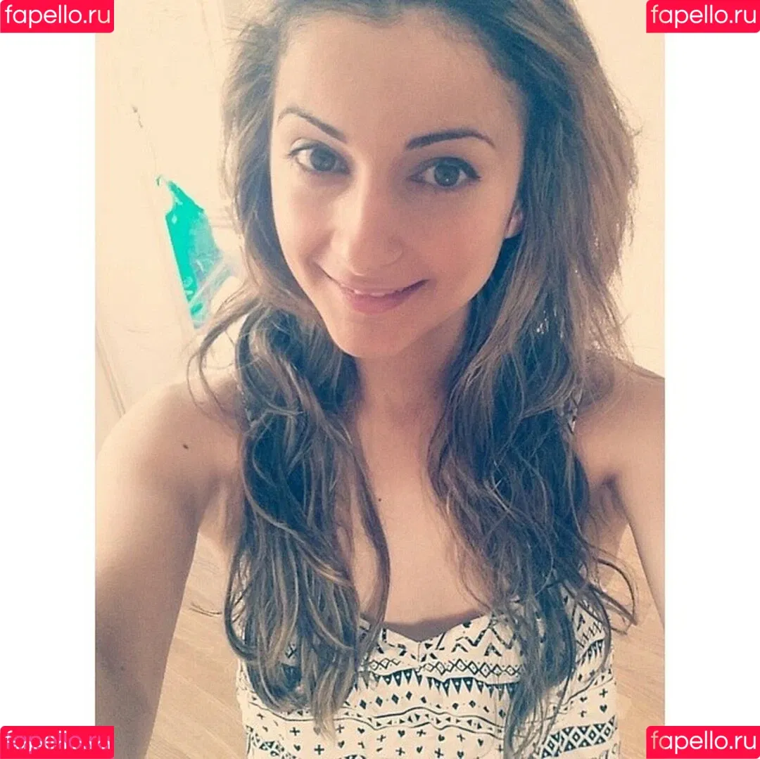 AnnieFuchsia Onlyfans Photo Gallery 