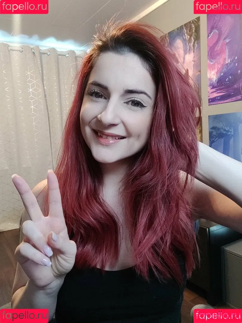 AnnieFuchsia Onlyfans Photo Gallery 