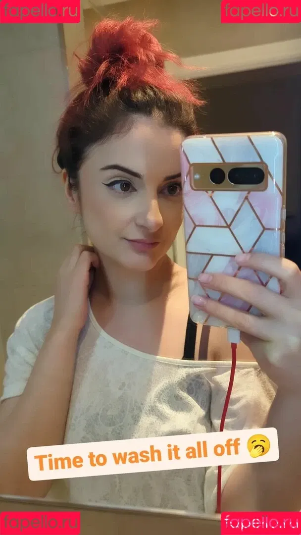 AnnieFuchsia Onlyfans Photo Gallery 