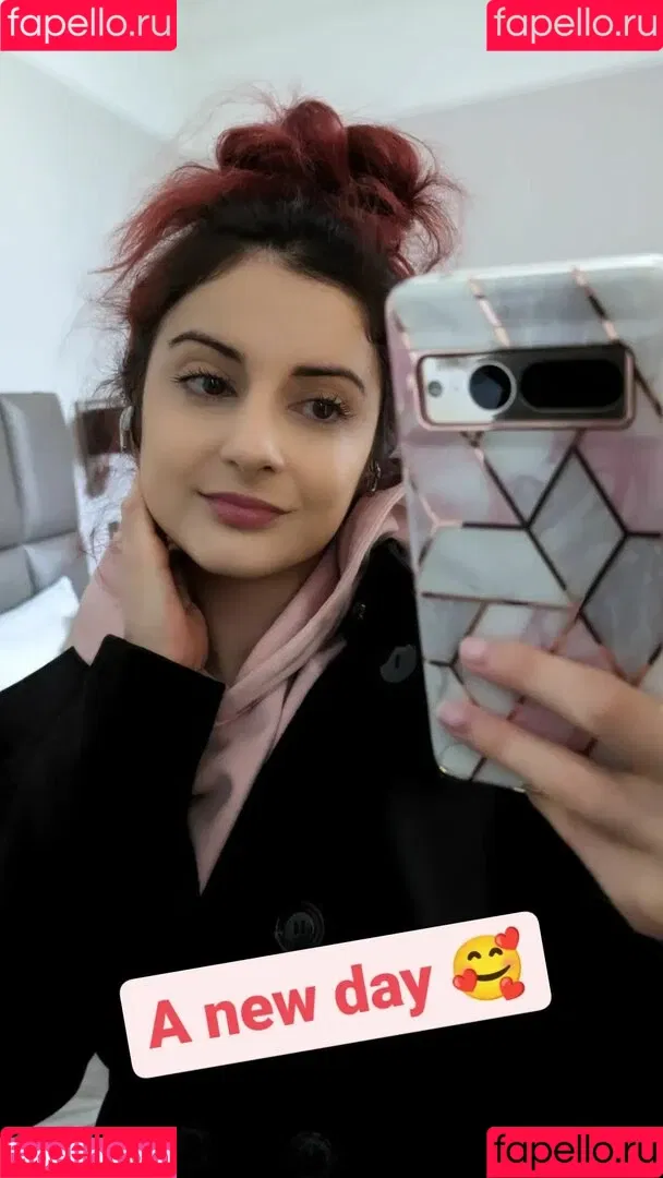 AnnieFuchsia Onlyfans Photo Gallery 