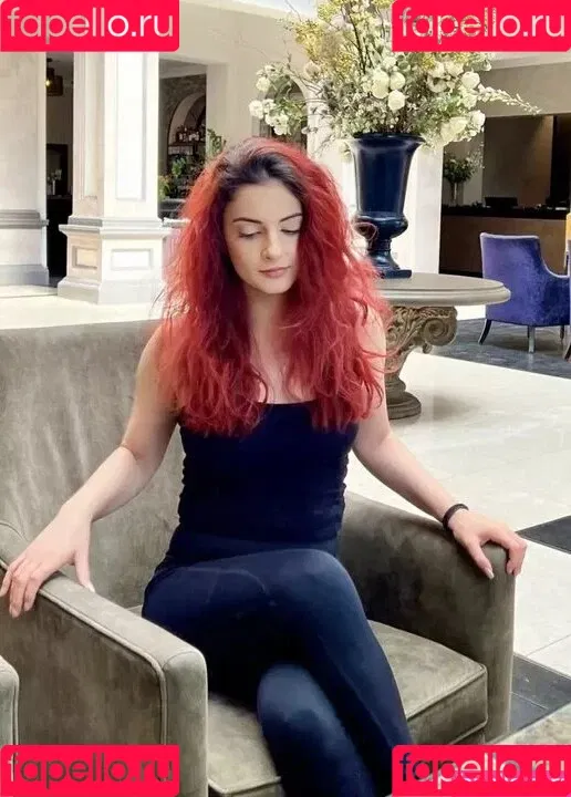 AnnieFuchsia Onlyfans Photo Gallery 