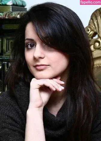 AnnieFuchsia Onlyfans Photo Gallery 