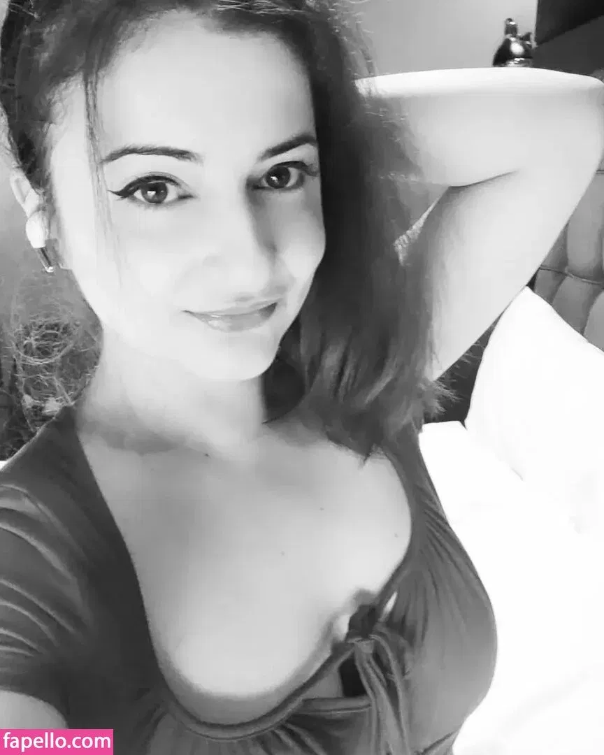 AnnieFuchsia Onlyfans Photo Gallery 