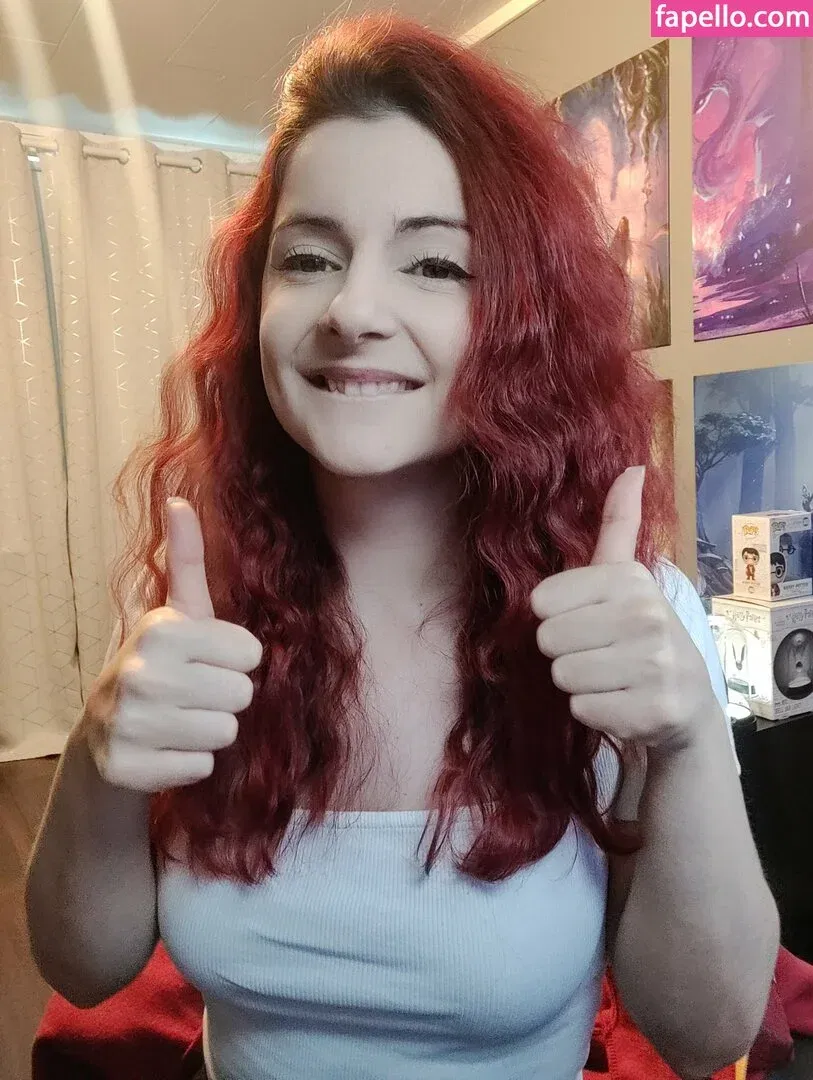 AnnieFuchsia Onlyfans Photo Gallery 