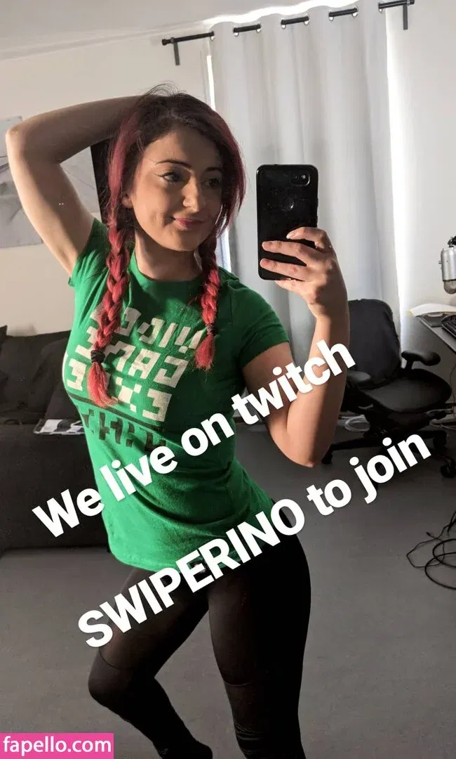 AnnieFuchsia Onlyfans Photo Gallery 