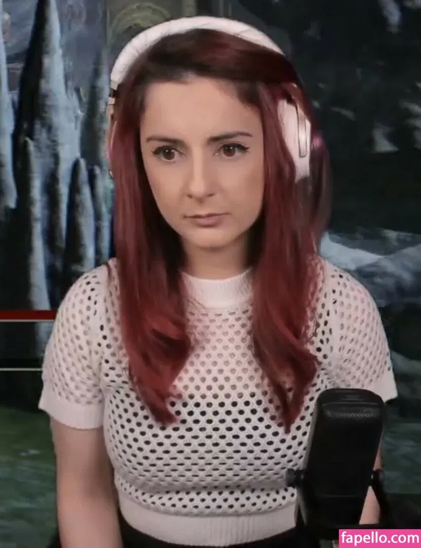 AnnieFuchsia Onlyfans Photo Gallery 